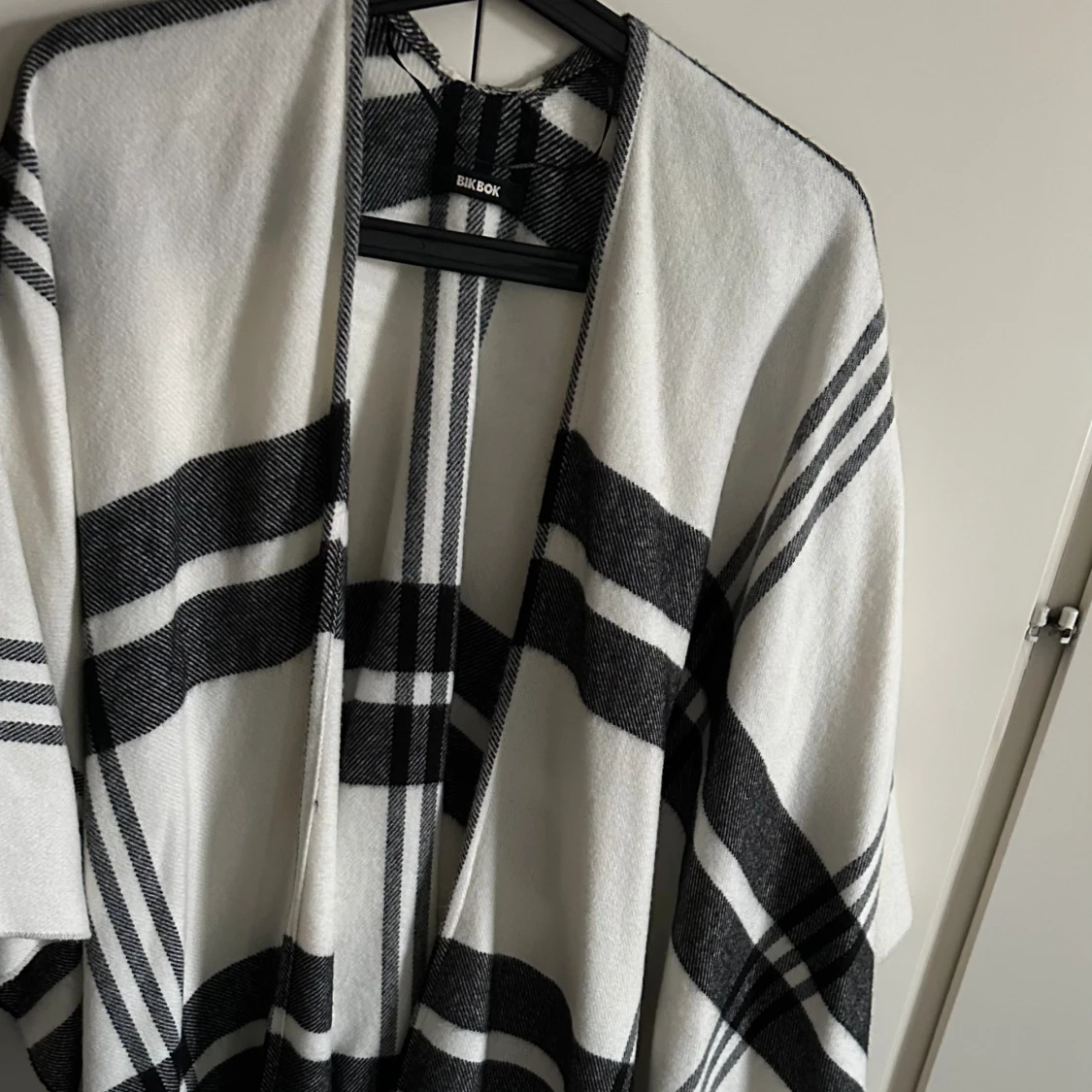 Poncho från Bik bok  - 90