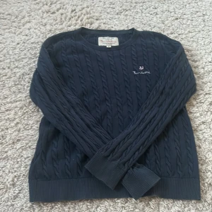 Bondelid tröja  - Säljer min bondelid tröja då den inte kommer till användning pris kan diskuteras.