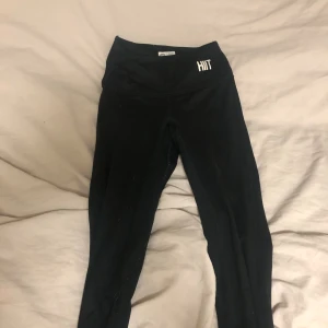 Yoga pants/träningsbyxor - Ett par fina träningsbyxor ifrån HIIT, väldigt fint skick!🩷