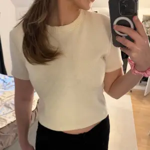 Stickad T-shirt från zara!💕