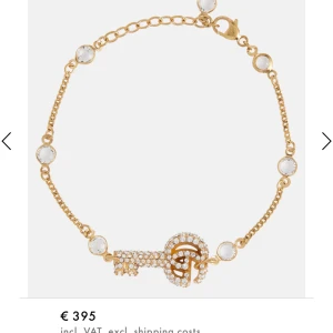 Gucci dubble G crystal bracelet - Säljer riktigt fint Gucci Armband