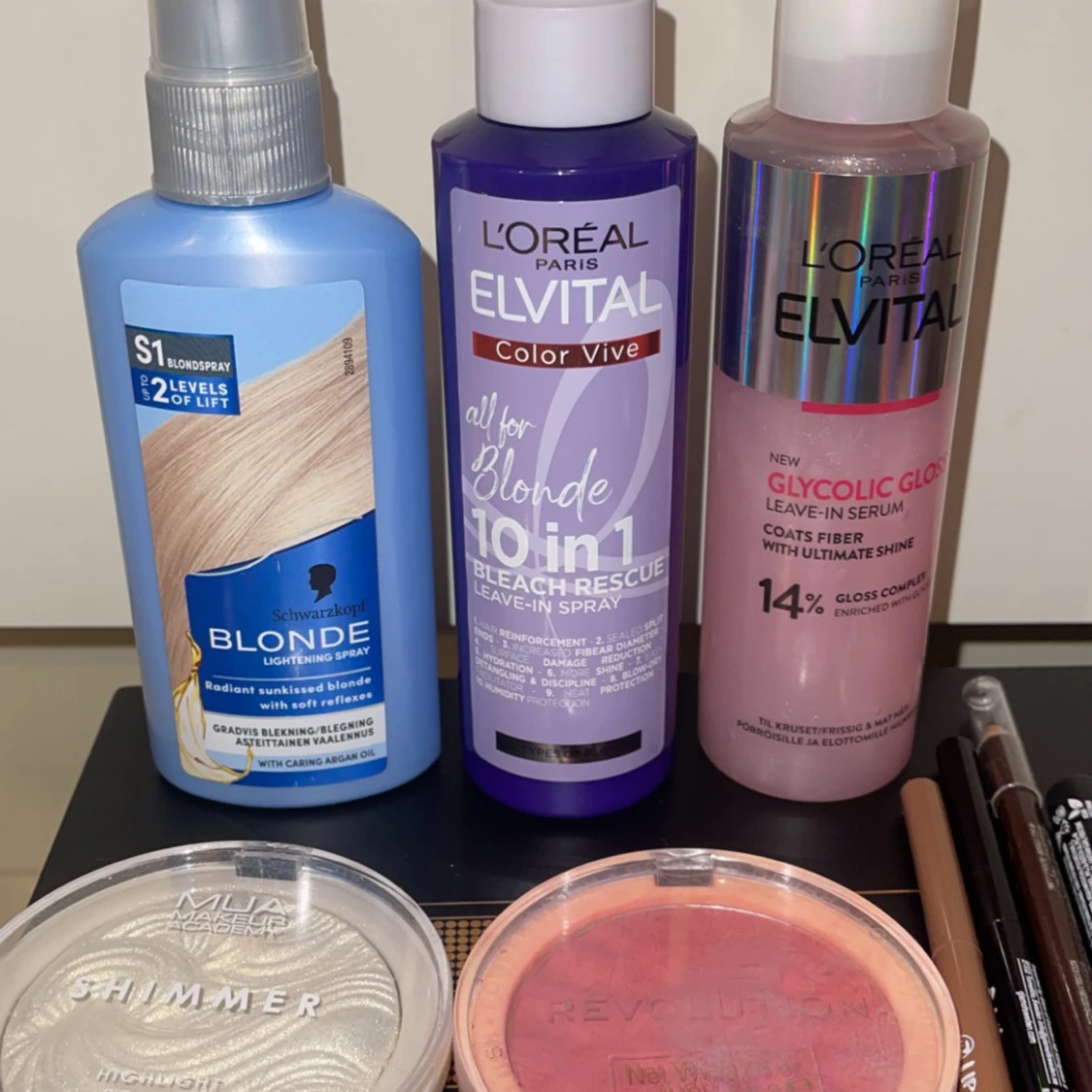 Smink & hårprodukter  - 90