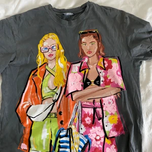 T-shirt från Zara - Superhärlig T-shirt från Zara. Sparsamt använd💓