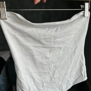 Vit body - Fin body men för liten för mig :(