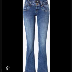 Säljer dessa så snygga jeansen från ltb i modellen valerie💗 Nypriset är 799