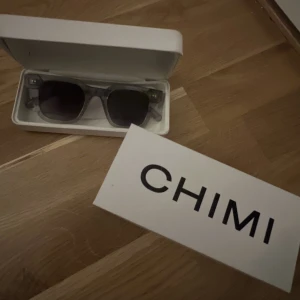 Chimi - (Intressekoll) säljer nu mina fina chimis,  04or! Då jag tröttnat och ska köpa ett par andra. De är super bra skick och inga defekter.🙌🏼 Kan tänka mig o ändra pris så skriv prisförslag💕 Nypris 1250