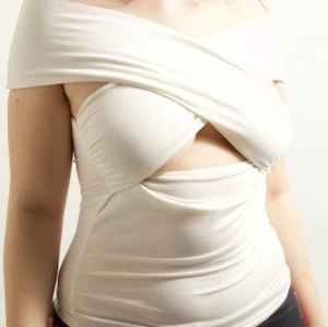 Trendy wrap topp - Använd en gång! Storlek S men passar xs och m. Slutsåld!! 