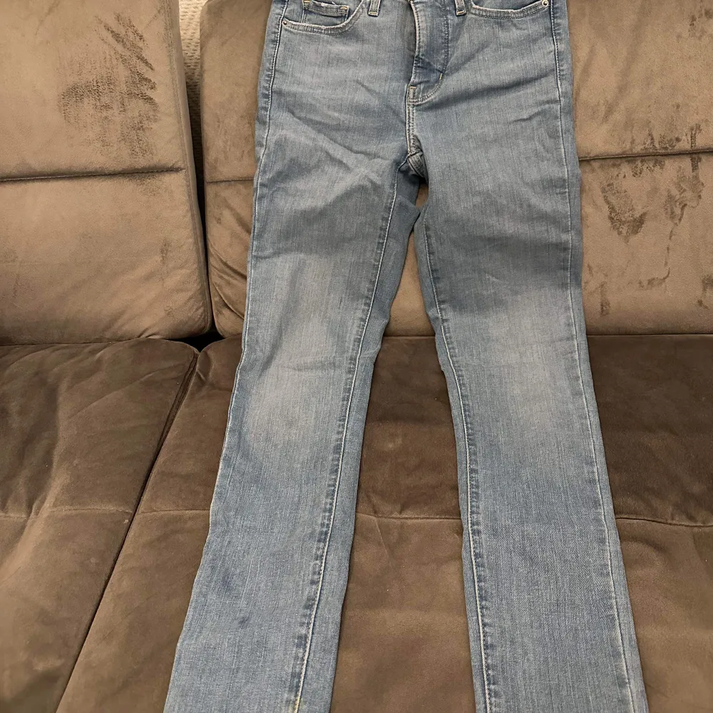 Skinny high waist jeans, modell 310. Storlek 24 Aldrig använda!. Jeans & Byxor.