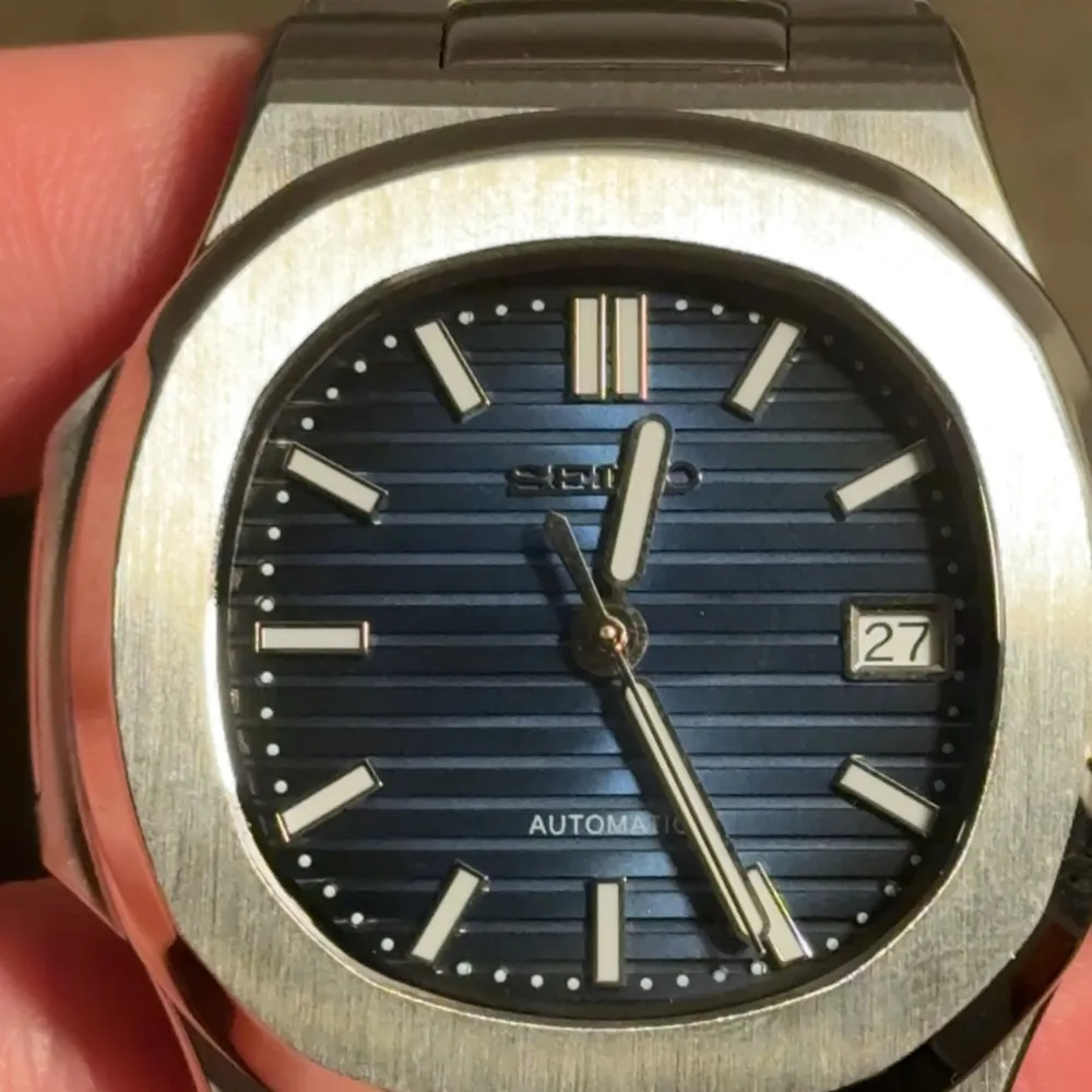 Seiko Mod Patek Nautilus  Automatisk 41mm stainless steel 100M vattentät 42T powerreserve Green Lume  Mitt pris 3200kr Går att diskutera vid en smidig affär. . Accessoarer.