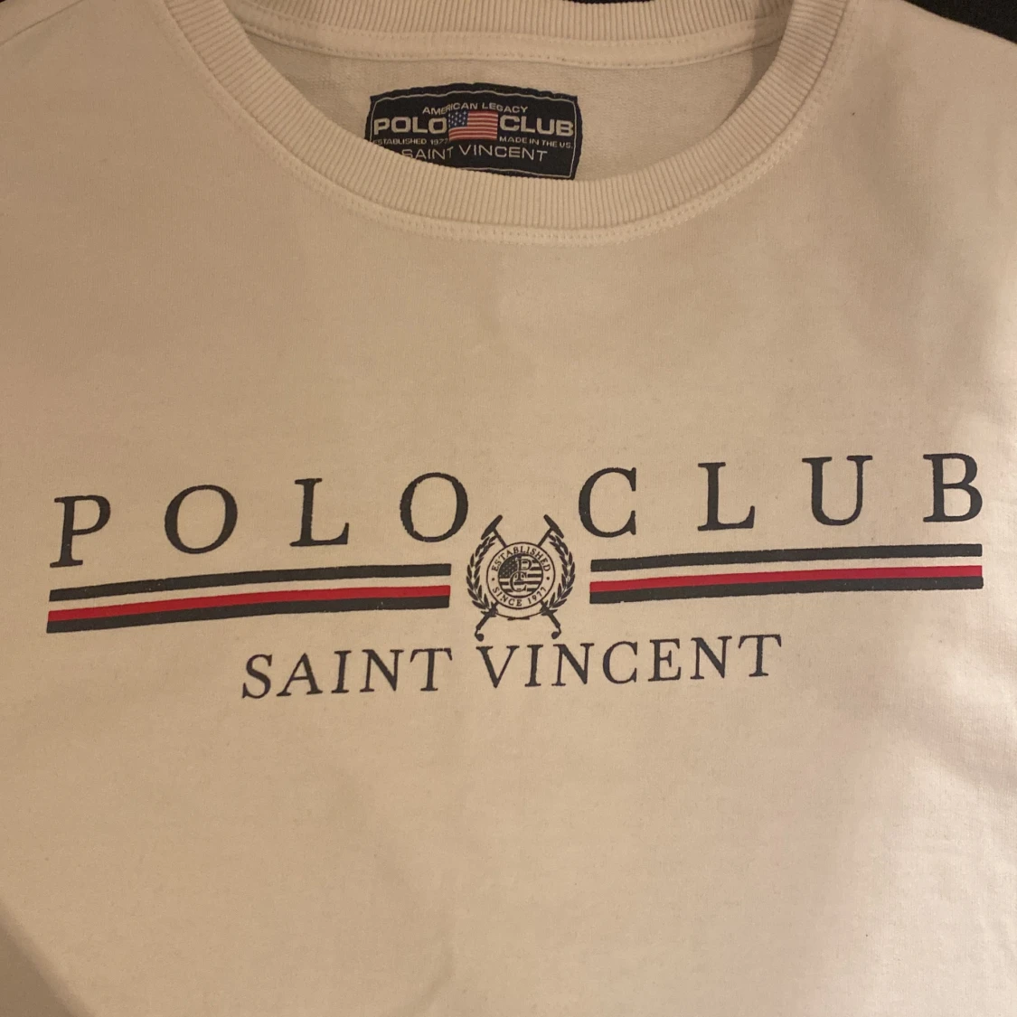 En vit polo club tjocktröja utan huva  - 90