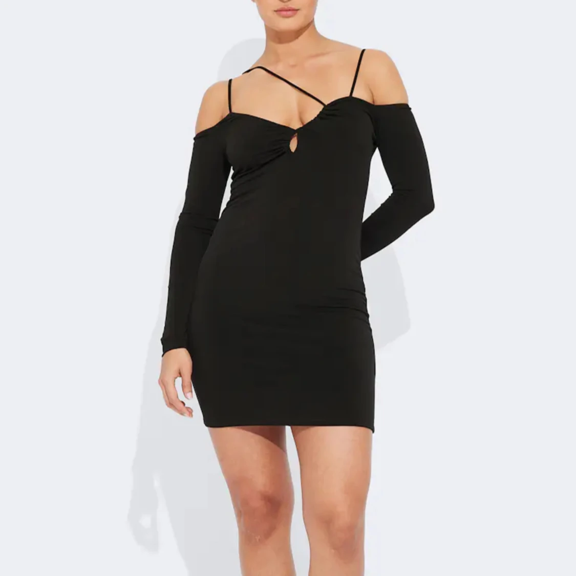 Klänning från bikbok🤍