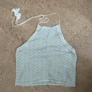 Topp - Fin topp som är helt öppen i ryggen!