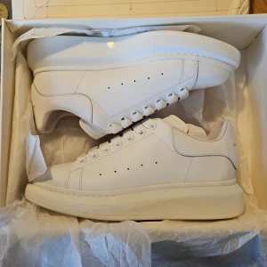 Sneaker från Alexander mcqueen - Nya I Låda 600