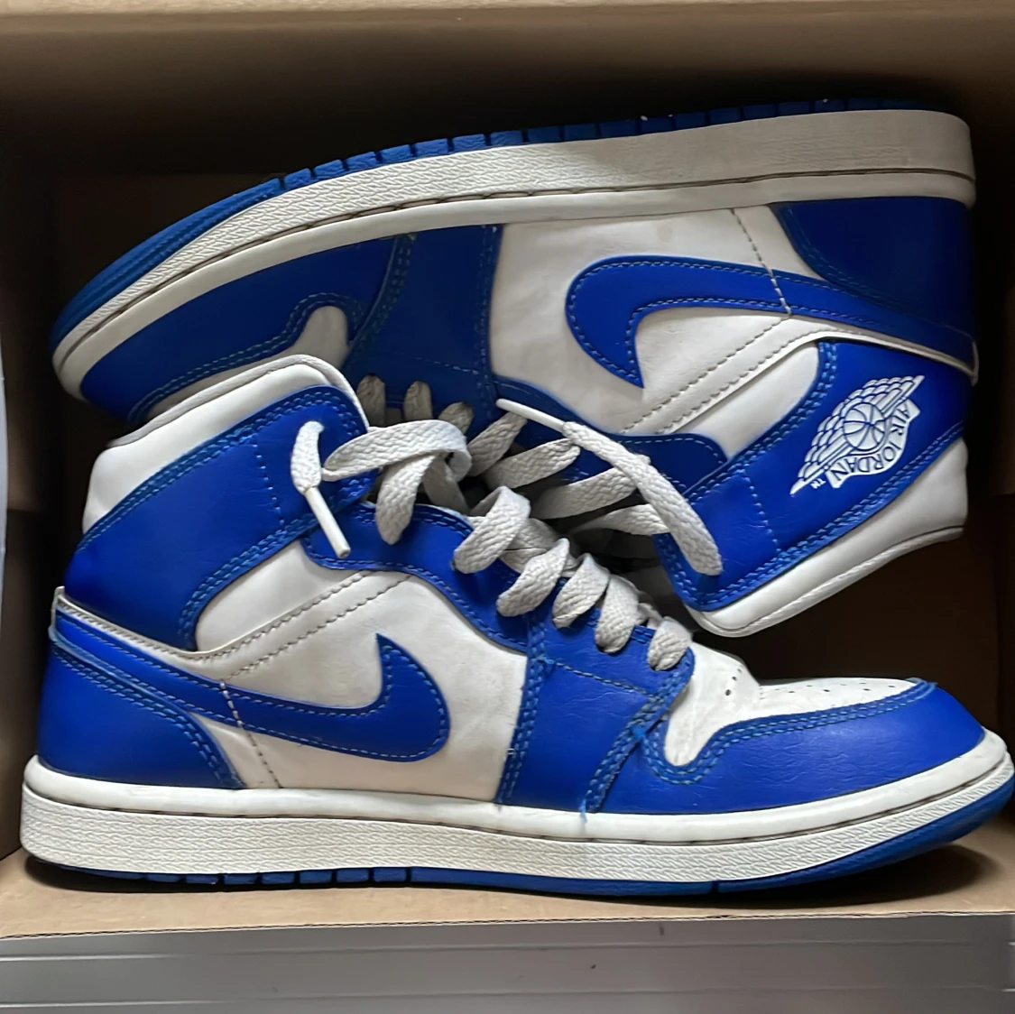 Jordan 1 Kentucky Blue - 90