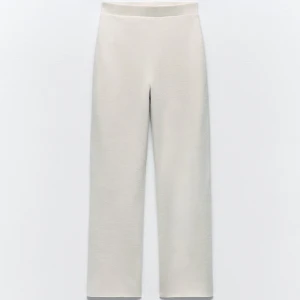 Byxa av basmodell soft - Använd en gång, skön mjukare byxa från zara 