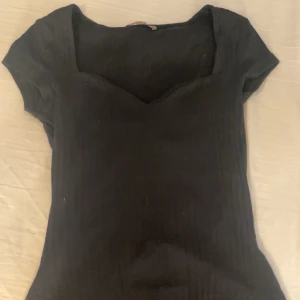 Anna field top  - Säljer min top från Anna Field köpt på Zalando och knappt använd. Pris kan diskuteras 