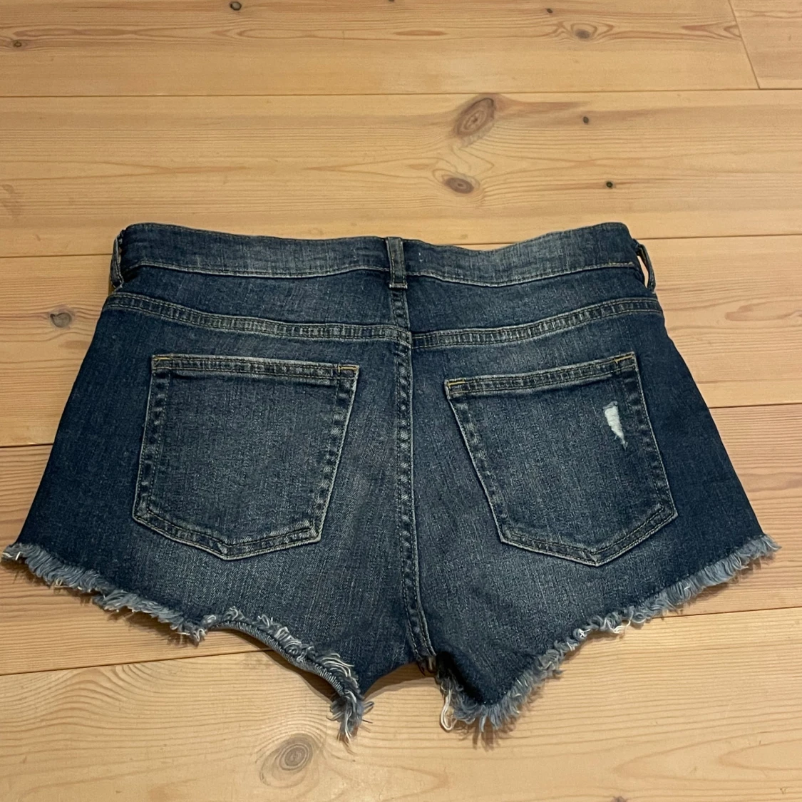 Lågmidjade shorts - 90