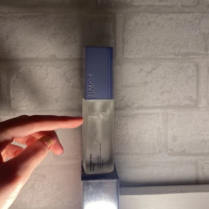 Hydragel grip primer - Beautyacts hydragel grip primer. Kommer inte till användning då jag har annan primer. (Visar hur mycket det är kvar på första bilden) köpt för 279