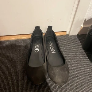 Ballerina - Ballerina från even&odd storlek 37. Köpta på Zalando för något år sedan. Använda enstaka gånger. 