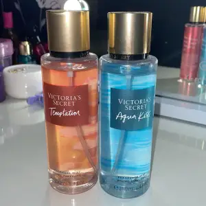 Nu säljer jag två Victoria Secret bodymist/parfymer. Man kan även välja att köpa en av dem. Första parfymen heter templation🧡 och doftar kvinnligt och fräscht. Andra parfymen heter aqua kiss🩵och doftar nästan likadant men lite mer sötare verition. 