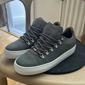 Nubikk jagger classic - Säljer ett par sjukt snygga nubikk skor i strlk 42⚡️ 