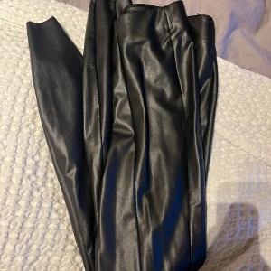 Skinbyxor  - Skinbyxor i storlek XS 