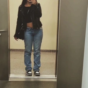 Skinnjacka  - Nästan helt oanvänd skinnjacka från Only 