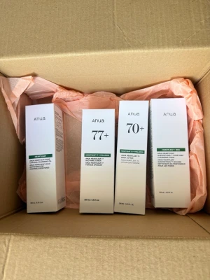 Anua Heartleaf set - Helt nytt och oöppnat set från Anua🤍det innehåller : En daily lotion, en Soothing toner, Cleansing oil & cleansing foam❣️när man köper det här får man alla 4 produkter