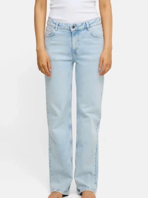 Jeans  - Helt nya bara testade. Storlek 26/32. Nypris 599