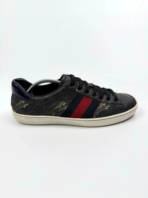 Gucci Ace Skor - Gucci ace supreme skor | Storlek 41 / UK 7 | Skick 9/10 | Nypris ca 7300kr | 100% autentiska |
