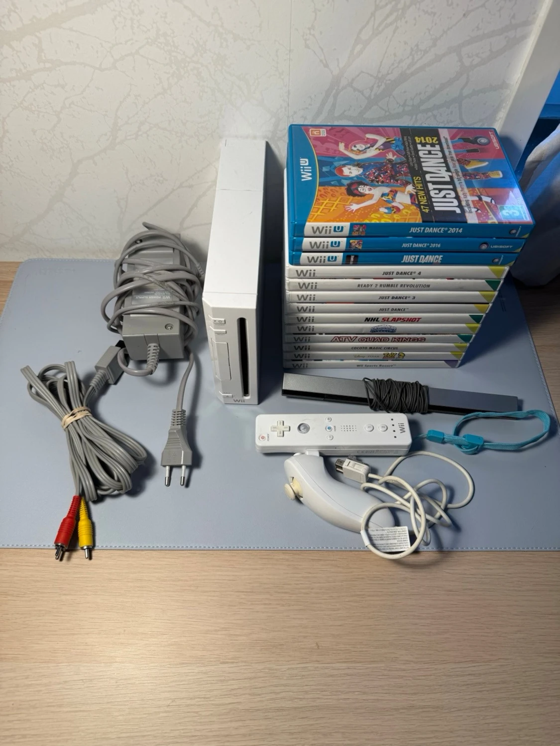 Nintendo Wii med tillbehör och spel