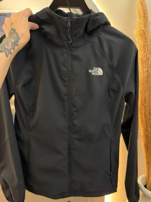 Jacka  - The north face Dam jacka i Stlk S