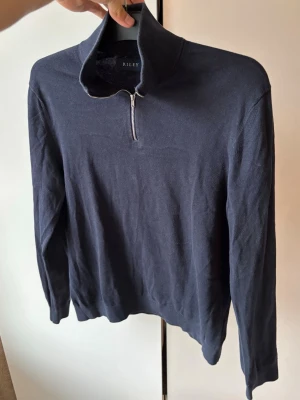 Jättefin Riley half zip M - Superfin blå Riley half zip i jätte fint skick och storlek M