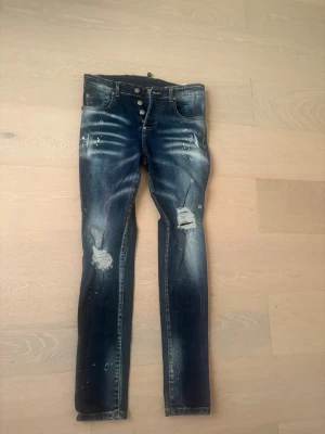 Dsquared 2 jeans - Dsquared 2 jeans storlek xs tight byxor