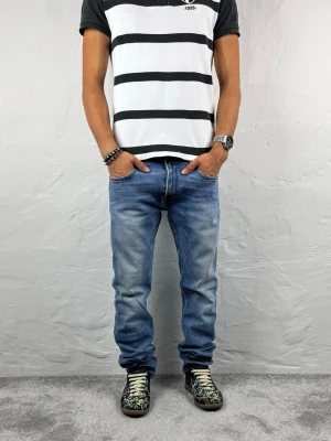 Replay jeans  - Ett par riktigt snygga jeans från Replay i storlek W32 L32 i modellen Anbbas 