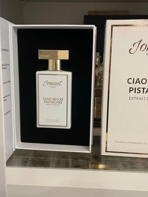 Jousset Ciao Bello Pistachio parfym - Jousset Ciao Bello Pistachio, endast testat/luktat på den max 3-5 spray flaskan är annars full 🌸