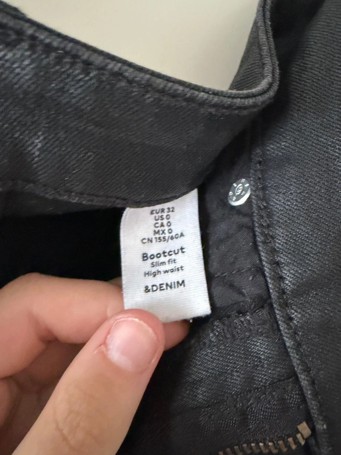 Svarta bootcut jeans från &Denim - 1