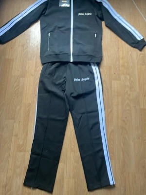 Palm angels tracksuit - Palm angels tracksuit size S fits a bit more like an M