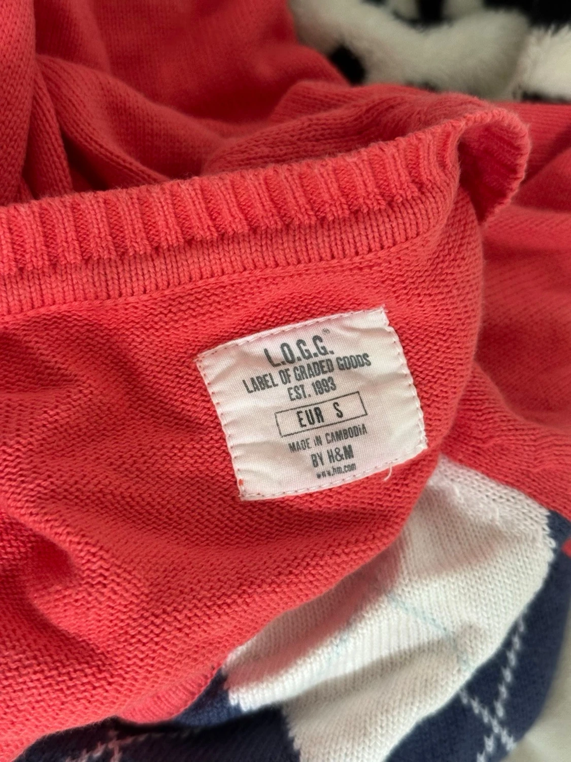 Argyle stickad tröja i rött och blått - 2