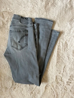 Dondup Jeans - Storlek W33 | Nyskick | Passform Skinny |skriv vid frågor eller funderingar |