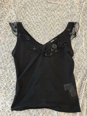 Festtopp - Festtopp från Bikbok