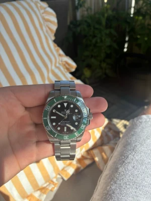 Submariner starbucks  - Säljer denna submariner starbucks! Gott skick, kom dm för frågor 