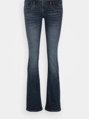 Mörkblå LTB jeans  - Säljer ett par mörkblå bootcut jeans med låg midja och klassisk femficksmodell. Jeansen har en lätt tvättad look och är tillverkade i mjuk denim med stretch.