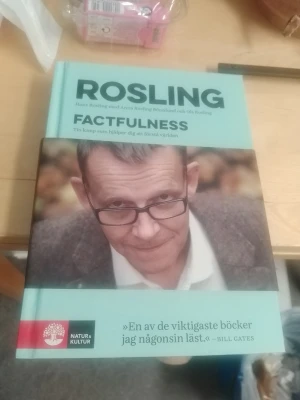 Factfulness : tio knep som hjälper dig förstå världen - Factfulness : tio knep som hjälper dig förstå världen  Upplaga 1 av Hans Rosling, Ola Rosling, Anna Rosling Rönnlund