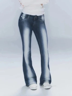 Kvargjeans 28/32 - Säljer dessa ”kvargjeans” från weekday. Storlek 28/32. Använt sparsamt 