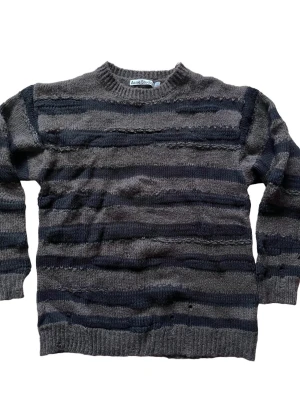 Striped Sweater - Storlek S/M