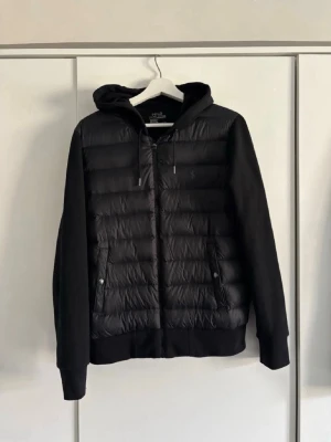 Ralph lauren jacka - Pris kan diskuteras vid snabb & smidig affär. Byten går också