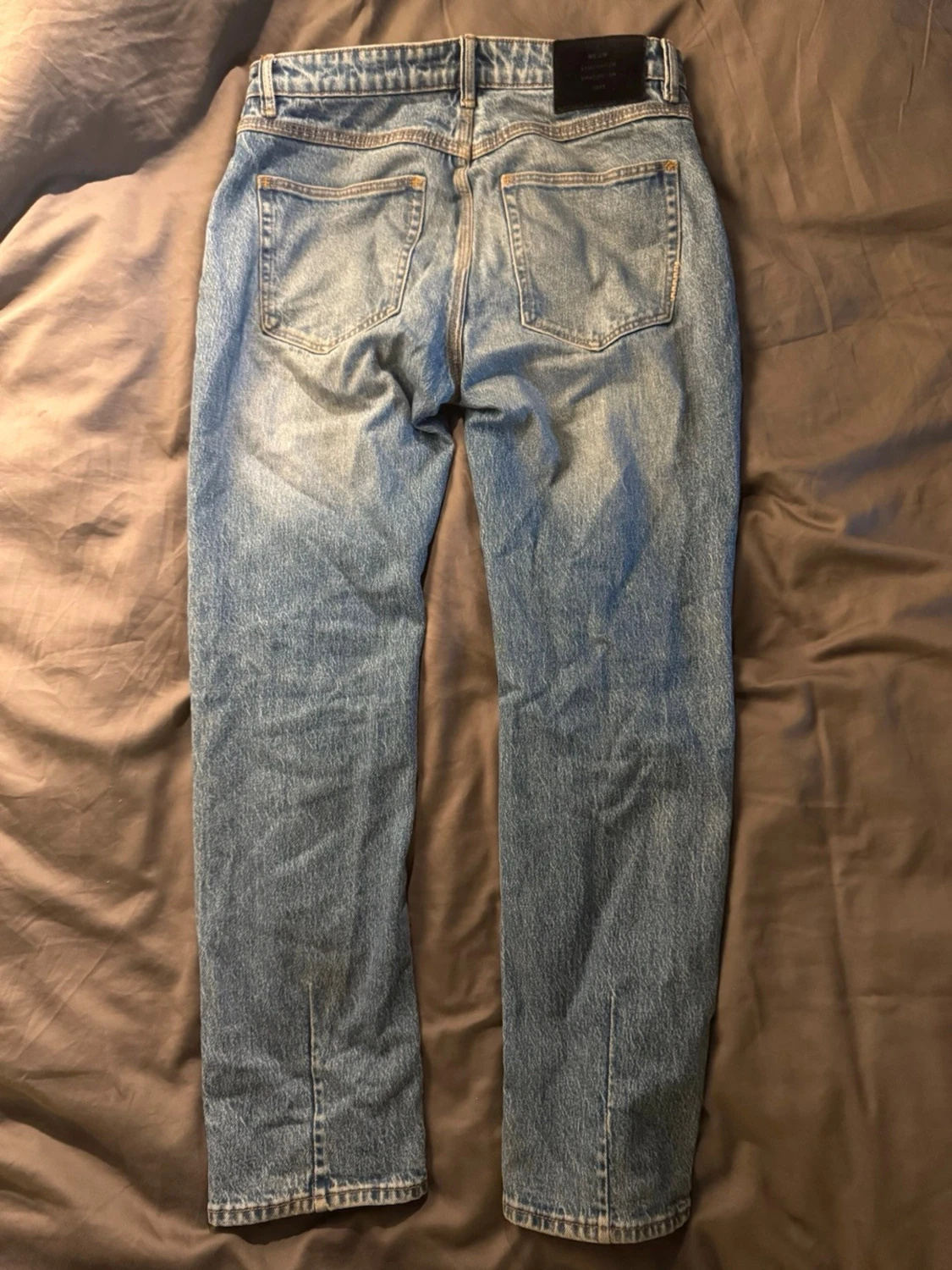 Ljusblå raka jeans med fem fickor - 1