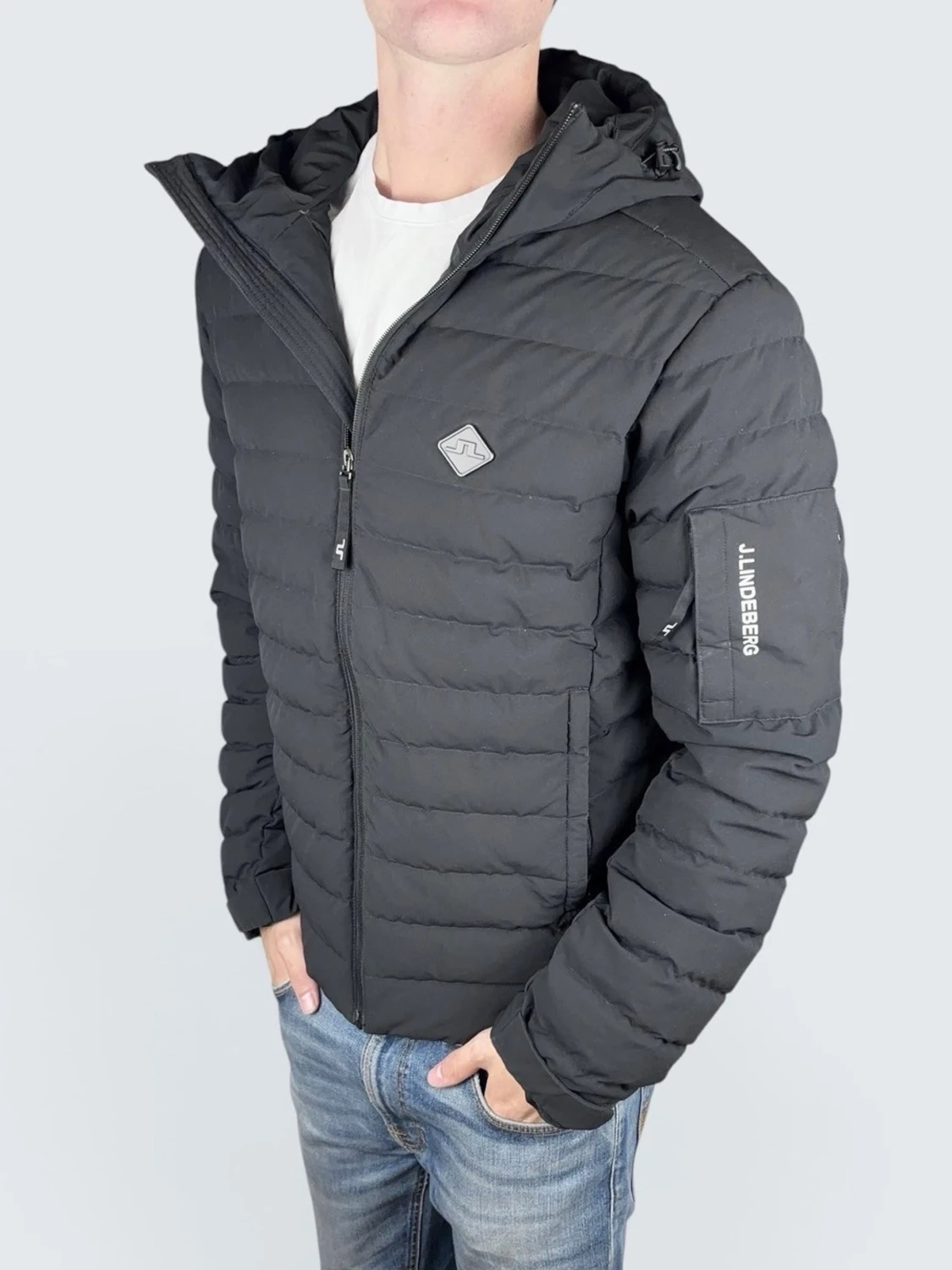 J. Lindeberg Jacka - 1