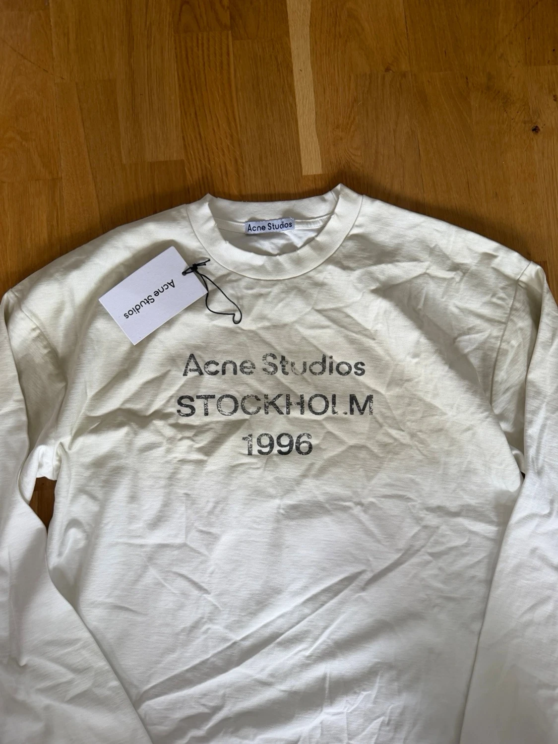 Vit långärmad Acne Studios tröja